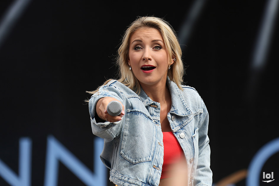 radio B2 SchlagerHammer 2019 / Showact: Anna-Carina Woitschack