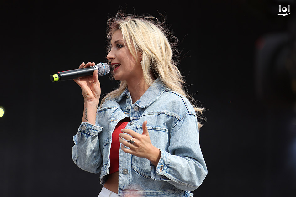 radio B2 SchlagerHammer 2019 / Showact: Anna-Carina Woitschack