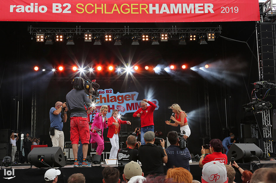 radio B2 SchlagerHammer 2019 / Showact: Anna-Carina Woitschack