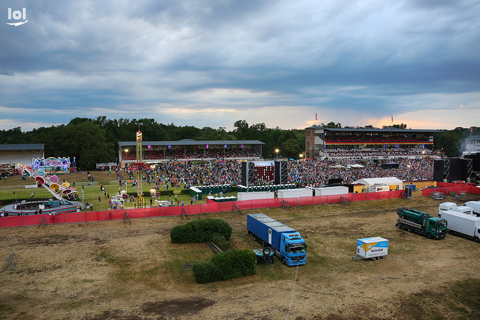 radio B2 SchlagerHammer 2019 / Showact: Fahrt mit dem TechniSat Heißluftballon