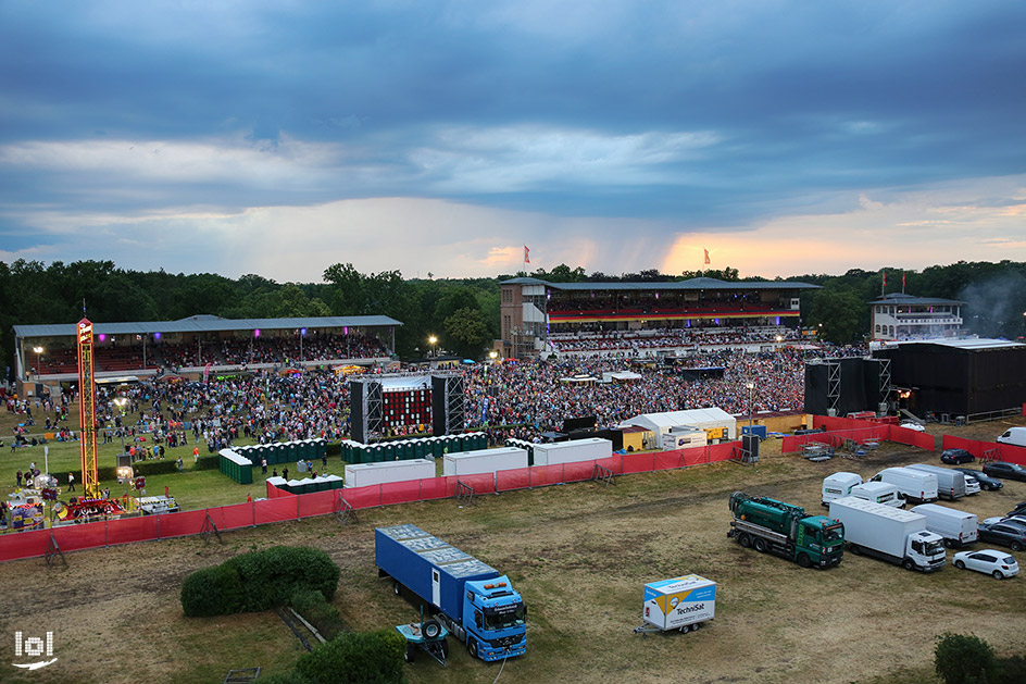 radio B2 SchlagerHammer 2019 / Showact: Fahrt mit dem TechniSat Heißluftballon