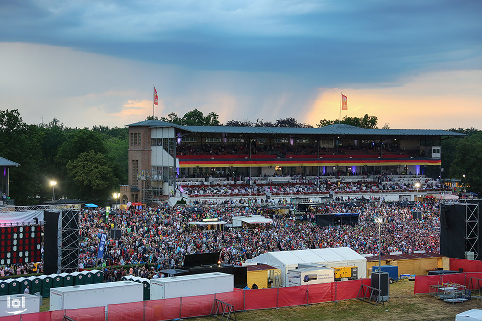 radio B2 SchlagerHammer 2019 / Showact: Fahrt mit dem TechniSat Heißluftballon