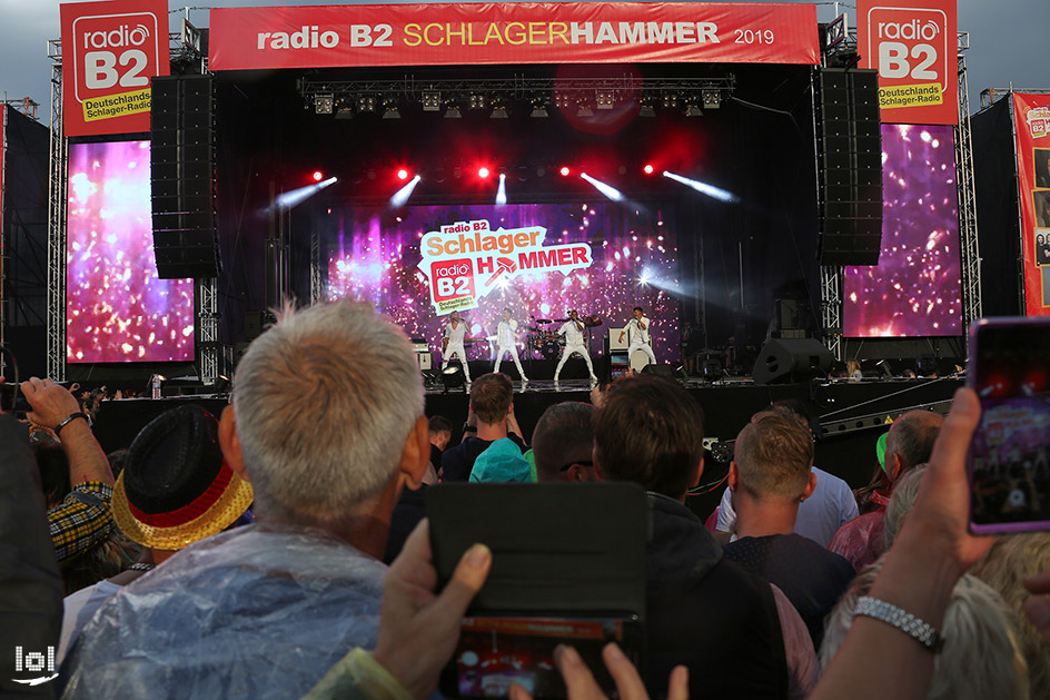 radio B2 SchlagerHammer 2019 / Showact: Feuerherz