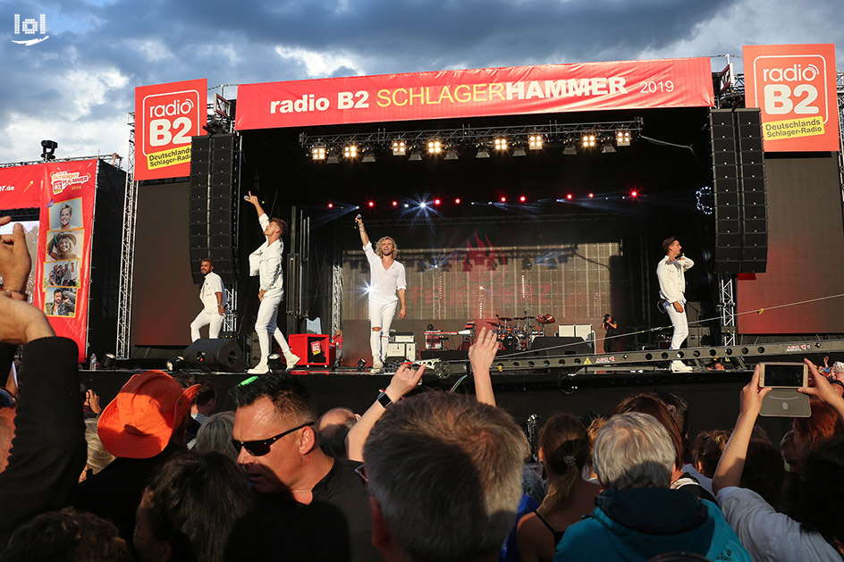 radio B2 SchlagerHammer 2019 / Showact: Feuerherz