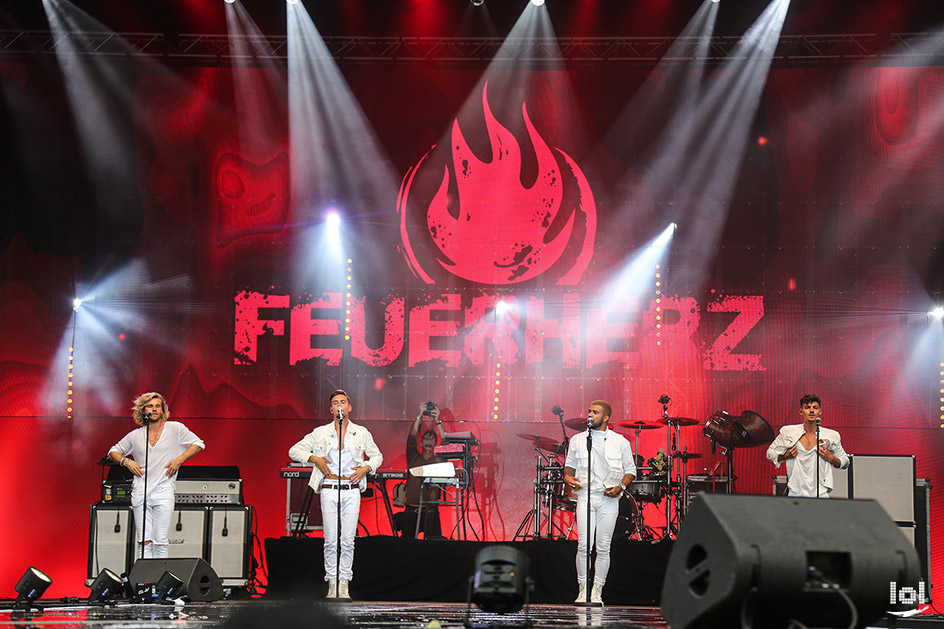 radio B2 SchlagerHammer 2019 / Showact: Feuerherz