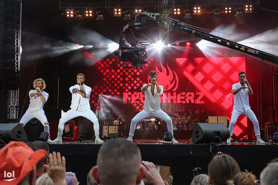 radio B2 SchlagerHammer 2019 / Showact: Feuerherz