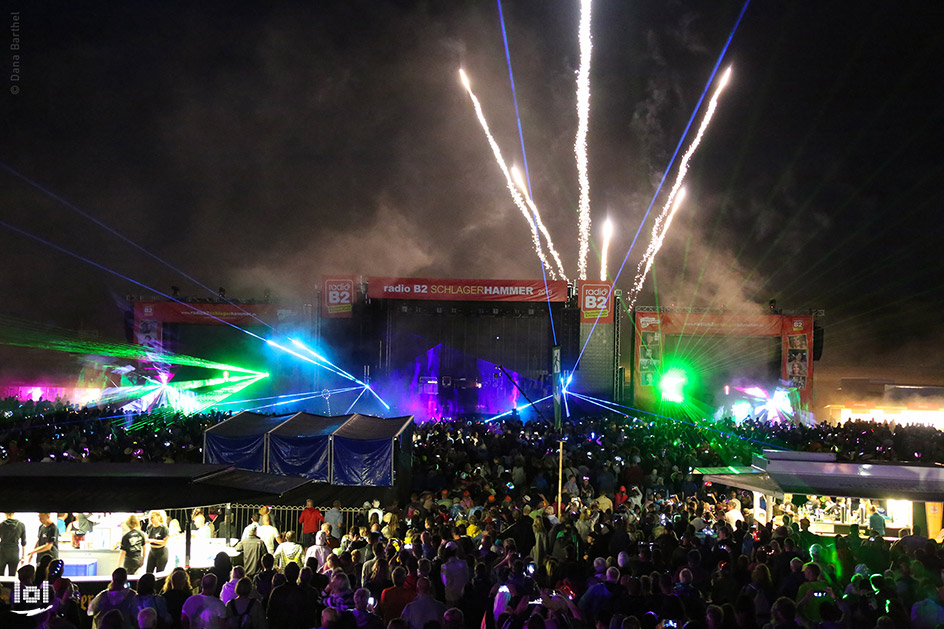 radio B2 SchlagerHammer 2019 / Showact: Feuerwerk & Lasershow