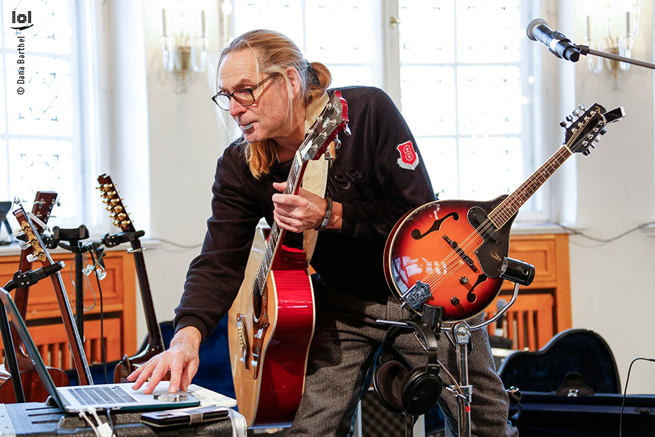 Konzertfotografie: „MASCHINE intim – Lieder für Generationen mit Uwe Hassbecker“:
Schwarzenberg // Tourprobe