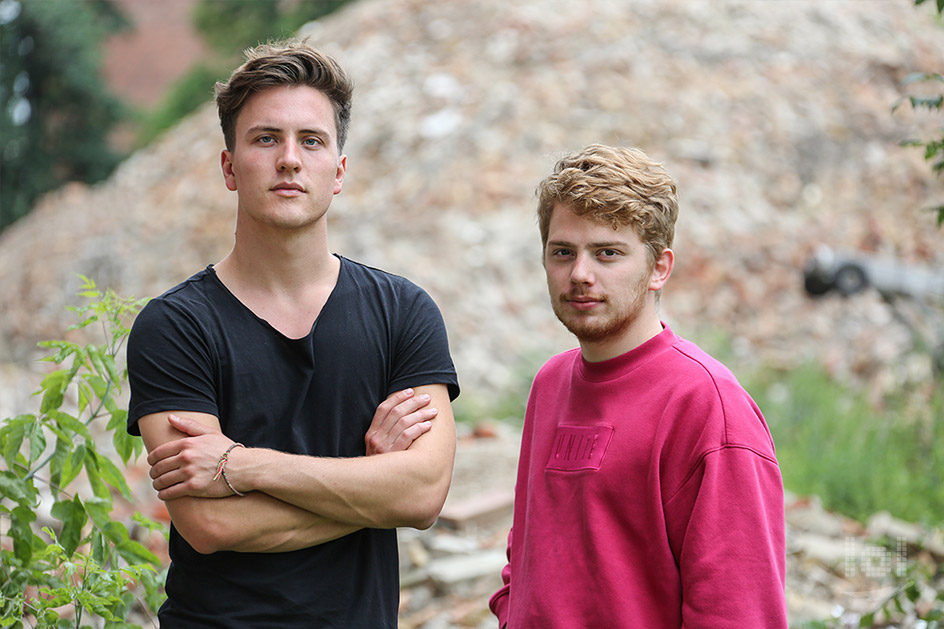 Bandportrait von NORTH COLLECTIVE beim alten Funkhaus der DDR