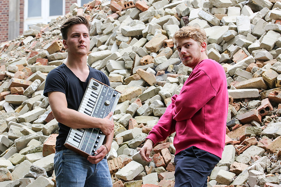 Bandportrait von NORTH COLLECTIVE beim alten Funkhaus der DDR