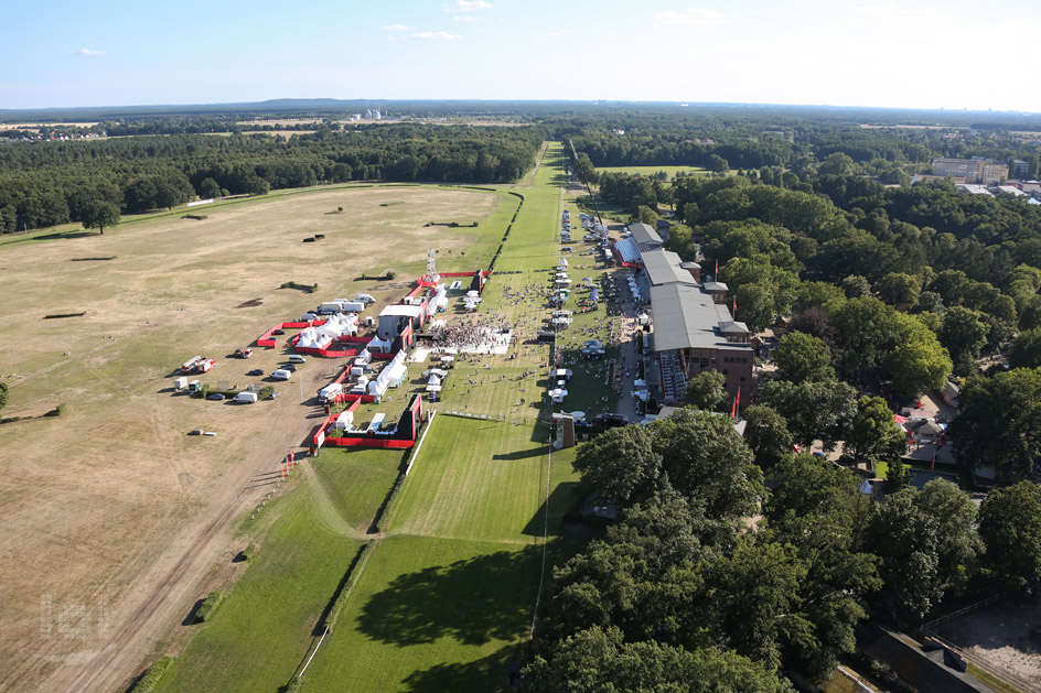 SchlagerHammer 2018 / Rundflug mit dem Helikopter von SkyMagic