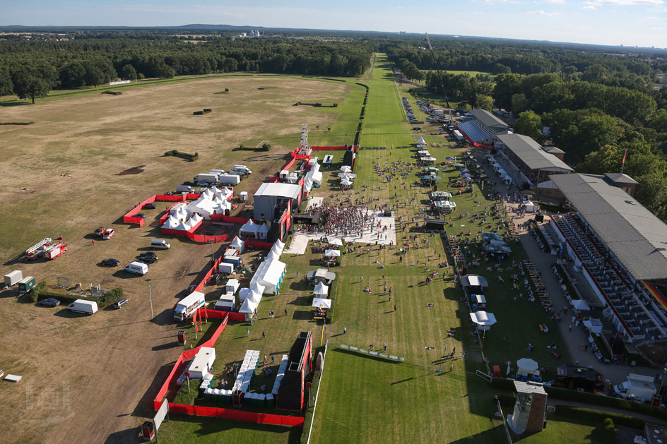 SchlagerHammer 2018 / Rundflug mit dem Helikopter von SkyMagic