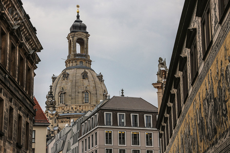 Fürstenzug an der Augustusstraße nahe Frauenkirche, Dresden