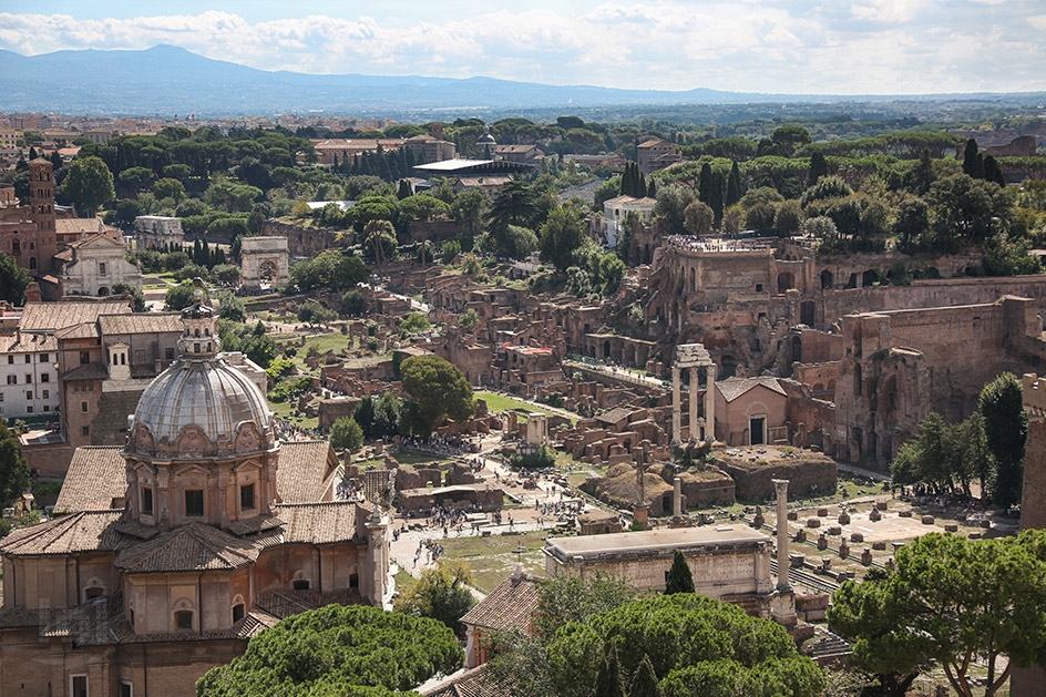 Aussicht vom Monumento Vittorio Emanuele II auf das Forum Romanum