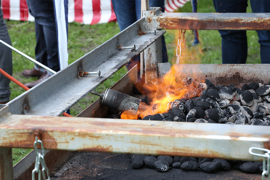 Polterabend: Holzkohlegrill