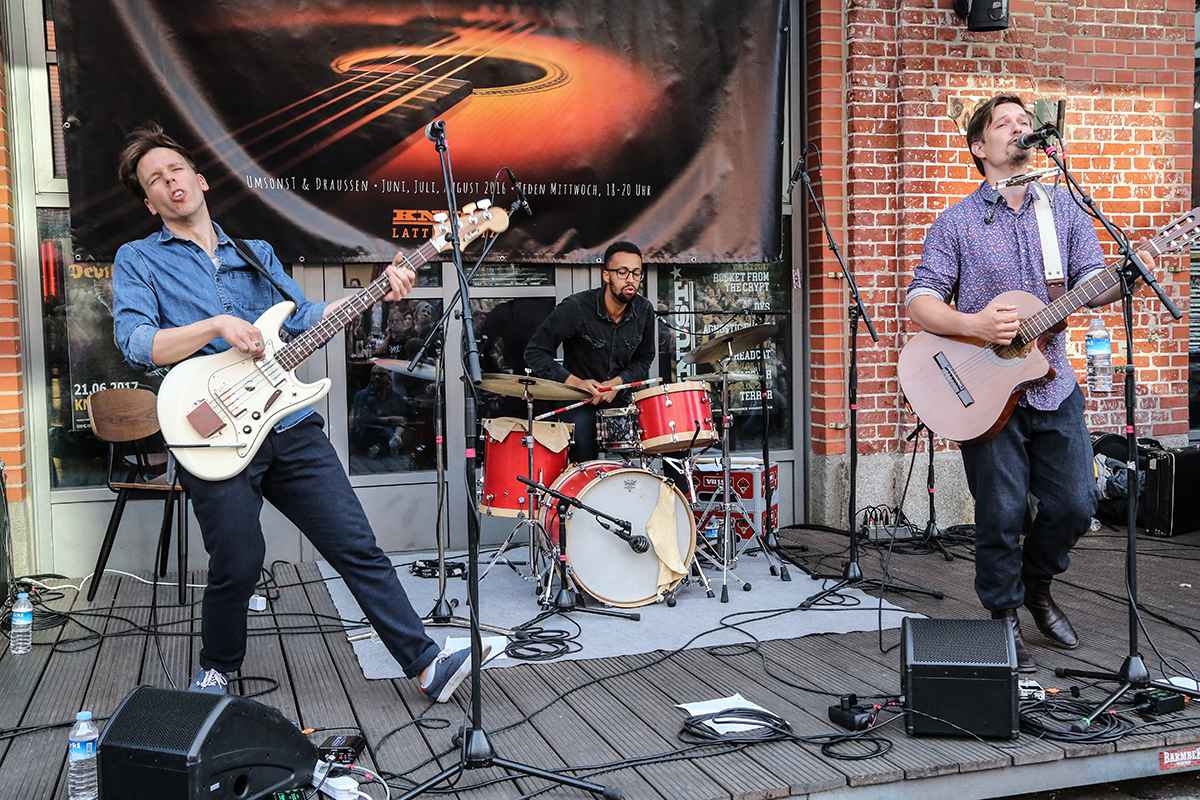 TREPTOW, live in concert bei der KNUST Acoustics Sommersession in Hamburg