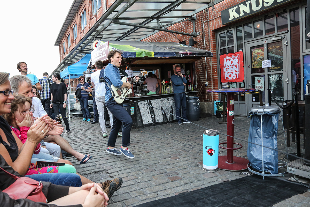 TREPTOW, live in concert bei der KNUST Acoustics Sommersession in Hamburg