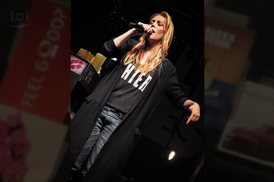 Alexa Feser / GOLD VON MORGEN Alexa Feser / GOLD VON MORGEN