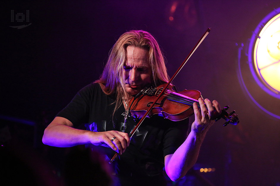 Dieter „Maschine“ Birr mit seinem Album „NEUBEGINNER" auf Tour