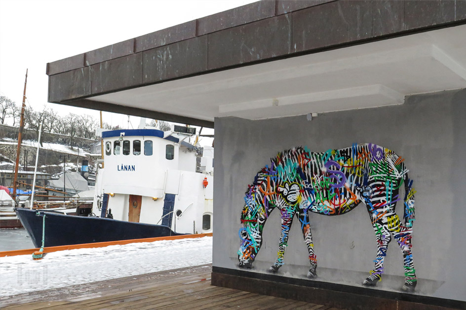 Graffiti-Zebra auf der Rådhusbrygge