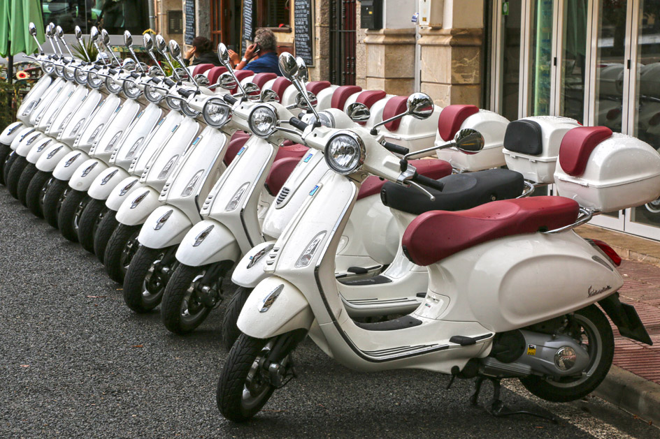 Motorroller Piaggio, Port de Soller, Mallorca