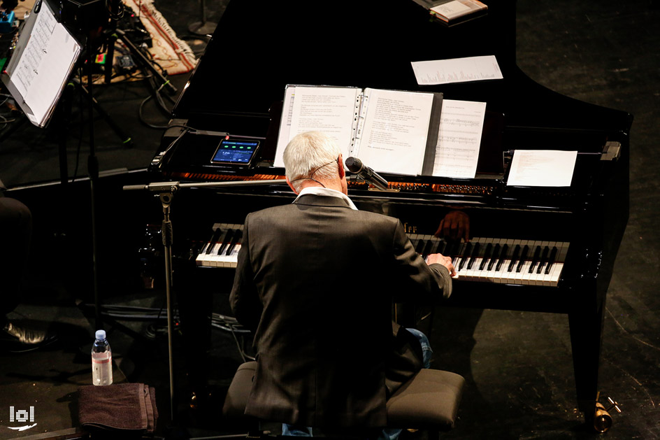 Konstantin Wecker & das Kammerorchester der Bayerischen Philharmonie, Ltg. Mark Mast // „WELTENBRAND“