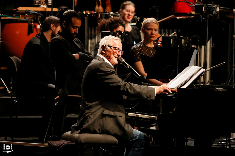 Konstantin Wecker & das Kammerorchester der Bayerischen Philharmonie, Ltg. Mark Mast // „WELTENBRAND“