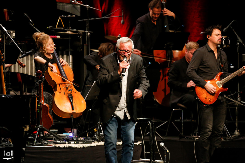 Konstantin Wecker & das Kammerorchester der Bayerischen Philharmonie, Ltg. Mark Mast // „WELTENBRAND“