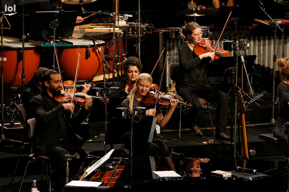 Konstantin Wecker & das Kammerorchester der Bayerischen Philharmonie, Ltg. Mark Mast // „WELTENBRAND“