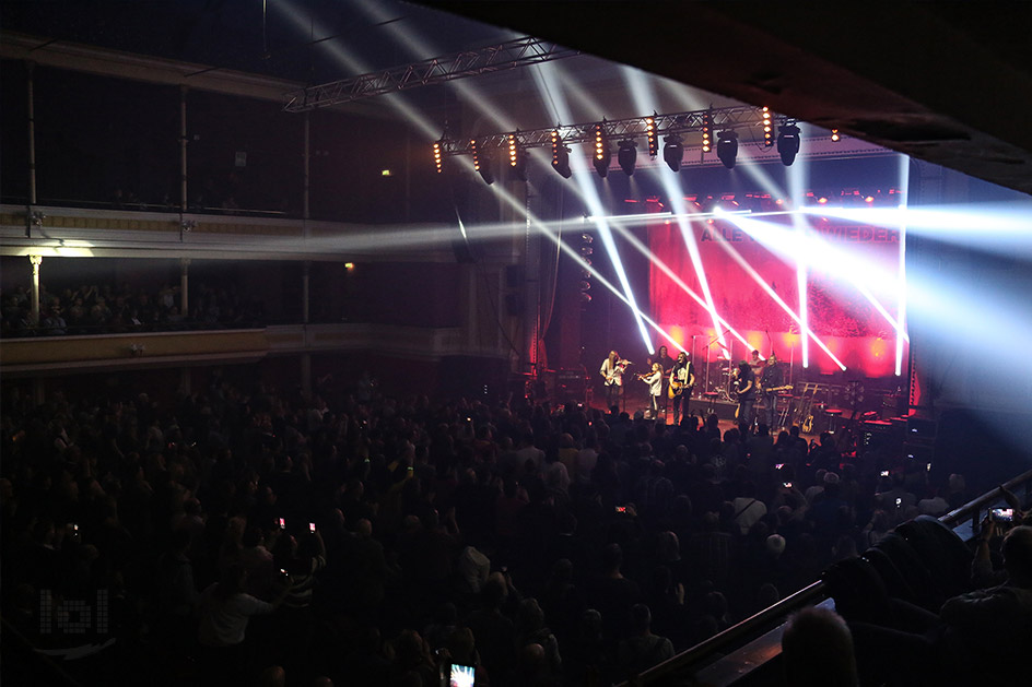 Konzertfotos: Dieter „Maschine“ Birr auf Tour mit seinem Weihnachtsalbum „ALLE WINTER WIEDER" / special guests: Gina-Sophie, Chiara & Jana Gaebelein