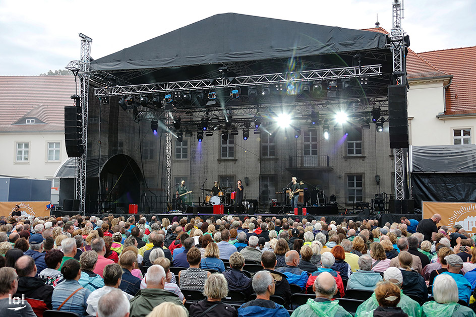 RADIO DORIA mit dem Album 2 SEITEN, Schlohof Oranienburg  Dana Barthel